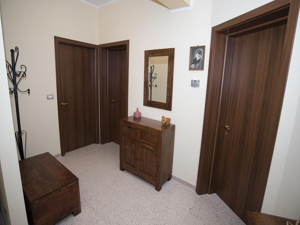 La Casa Di Tina Διαμέρισμα Colonnella Δωμάτιο φωτογραφία